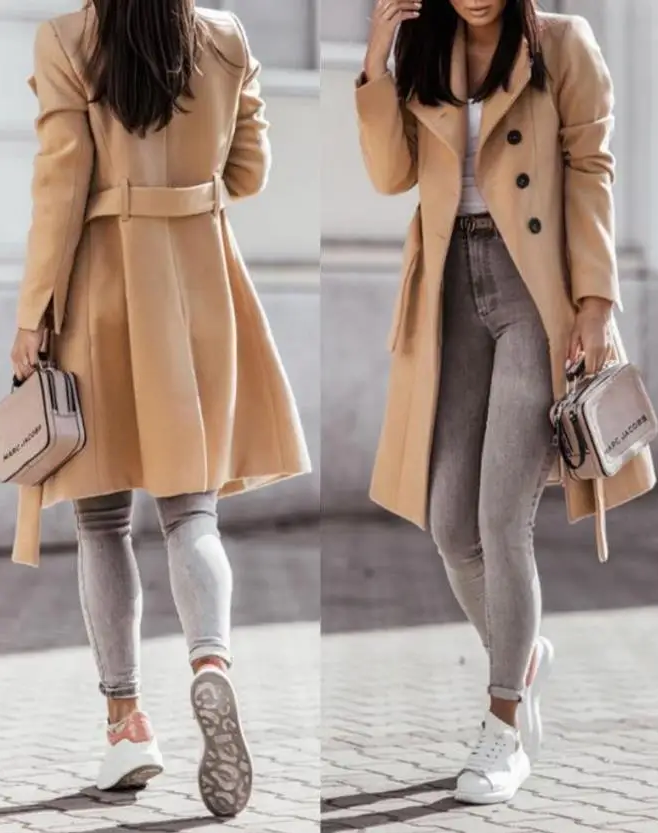 Lune London | elegant long coat with buttons