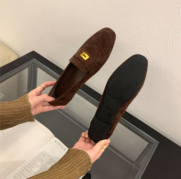 Lune London | British Shoes Made of Lightweight Suede