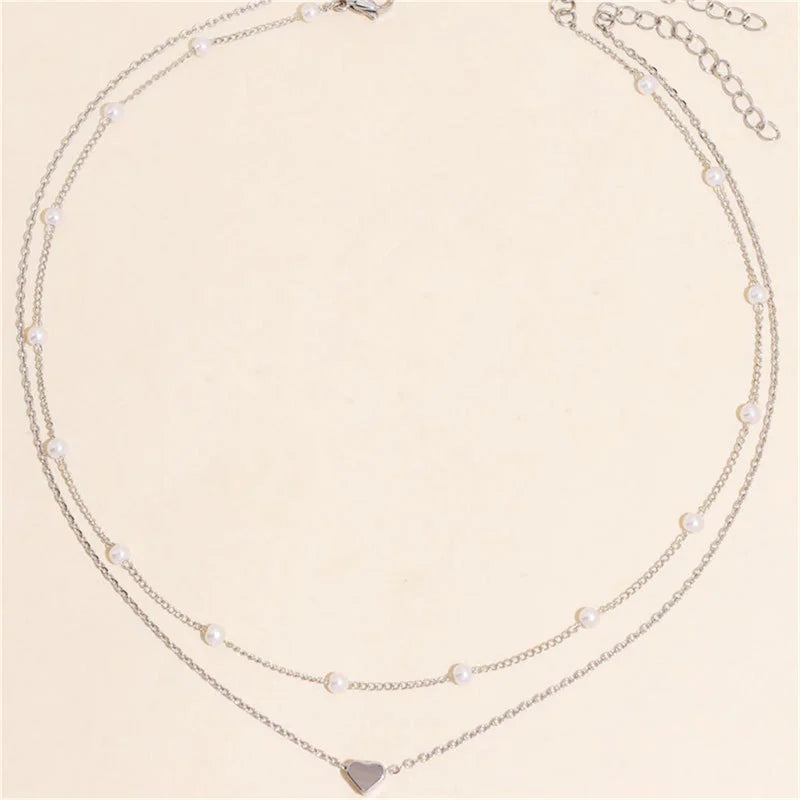 Chic Und Stil | Pearl Choker Heart Necklace for Women