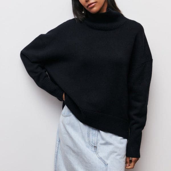 Lune London | Turtleneck Sweater - Oversized Fit - Soft Knit - Short Sleeves