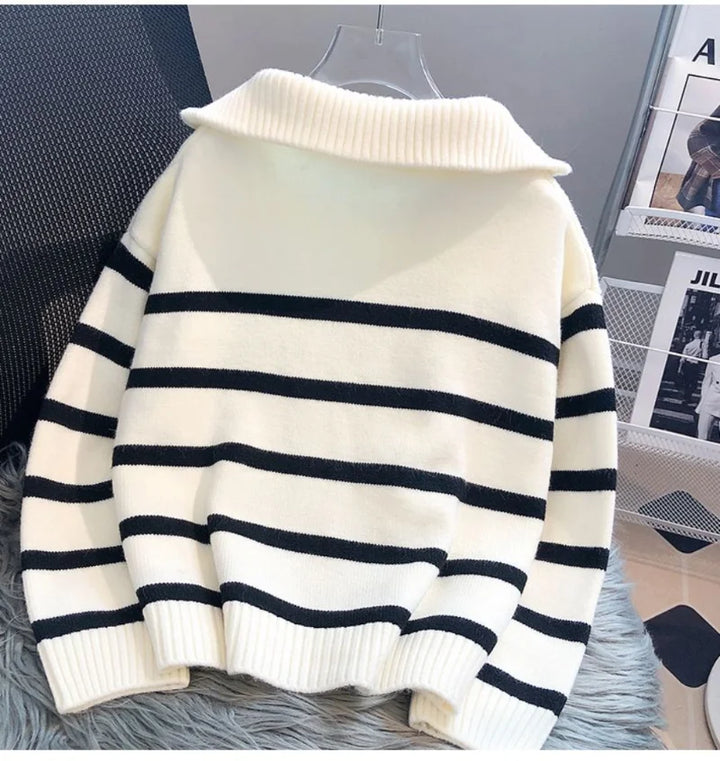 Lune London | Knitted Sweater - Half Zipper - Soft and Warm - Striped Design - Ribbed Edges