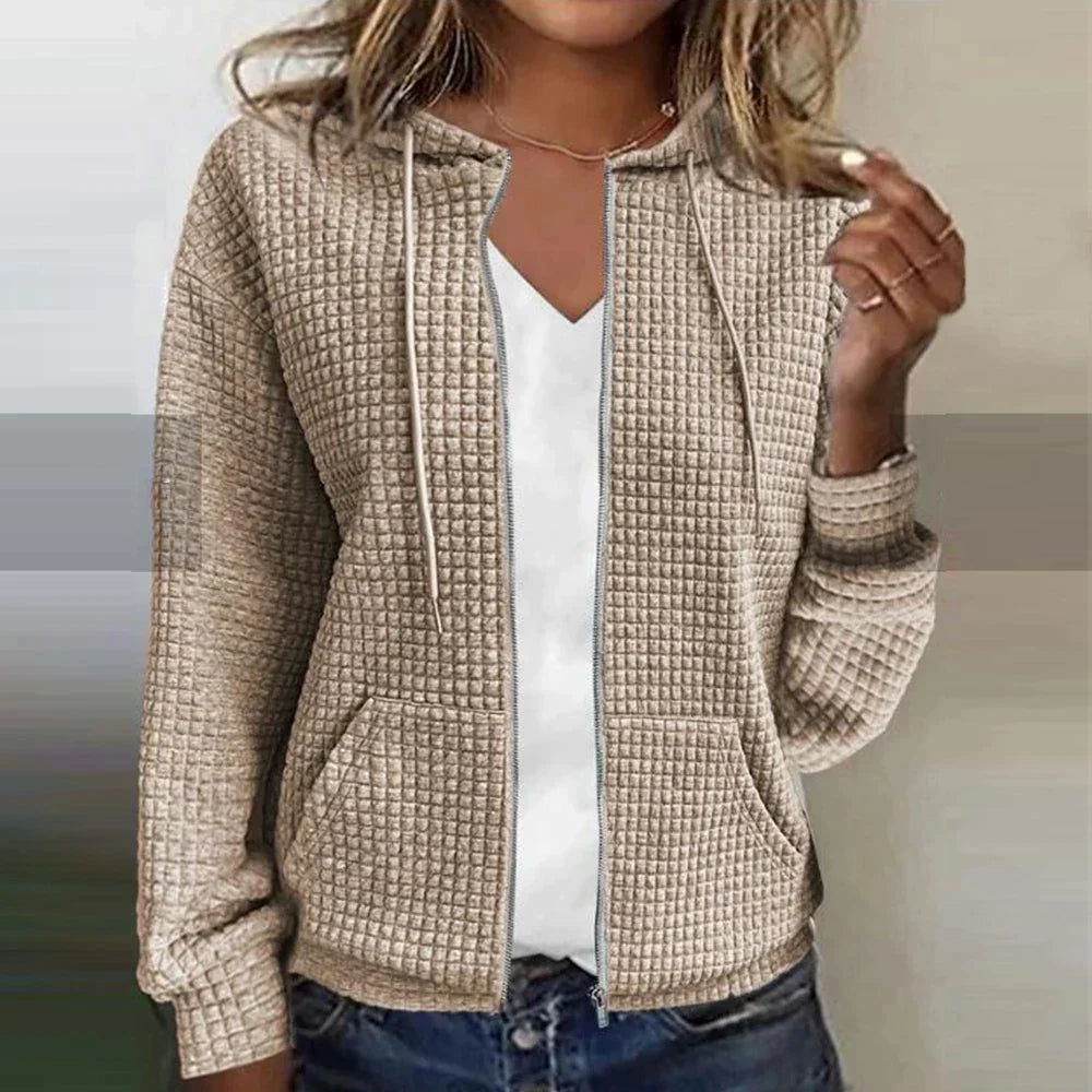 Amarae | Checkered Jacket: Style and Comfort Combined