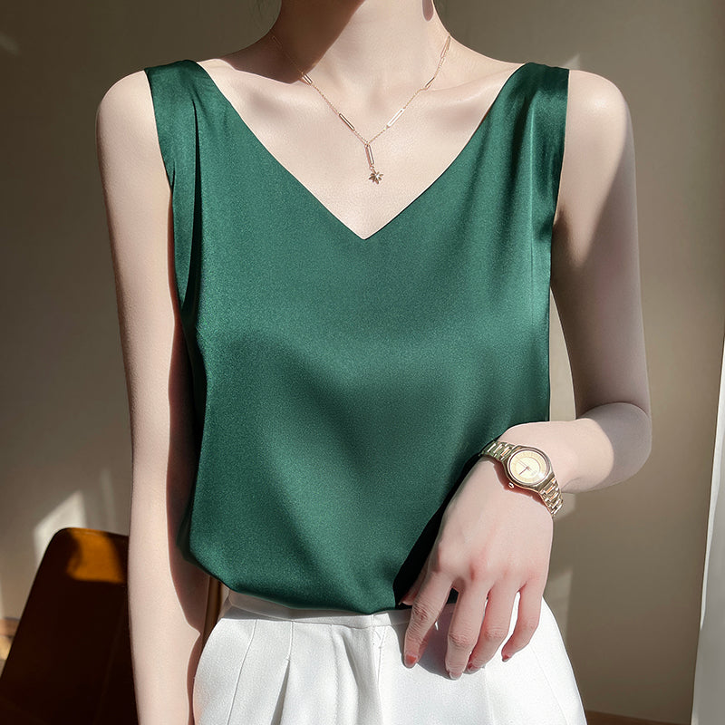 Lune London | Sleeveless Top Made of Satin Silk
