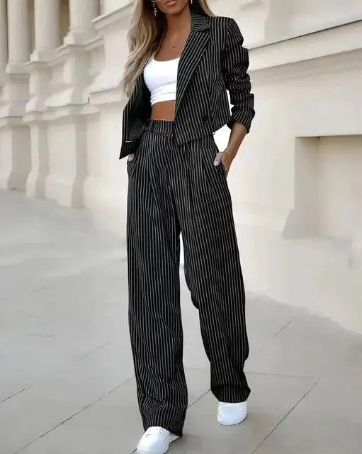 Lune London | Elegant women's blazer with matching pants