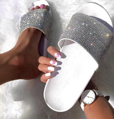 Chic und Stil | Crystal Diamond Slides with Embellishment Sandals