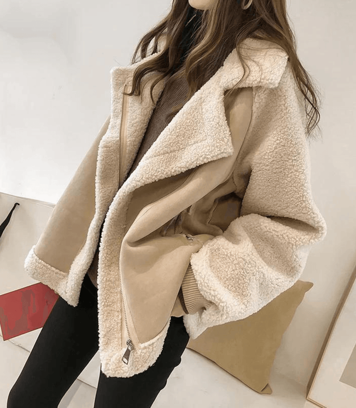 Amarae | soft and cozy women's jacket with faux fur