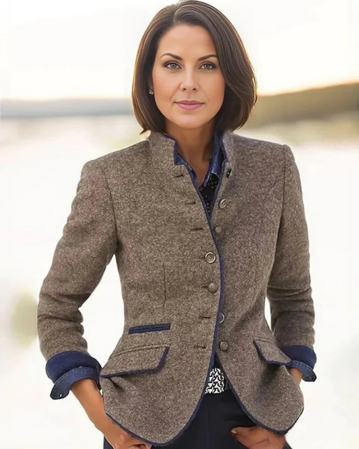 Chic Und Stil | Classic Women's Spring Jacket