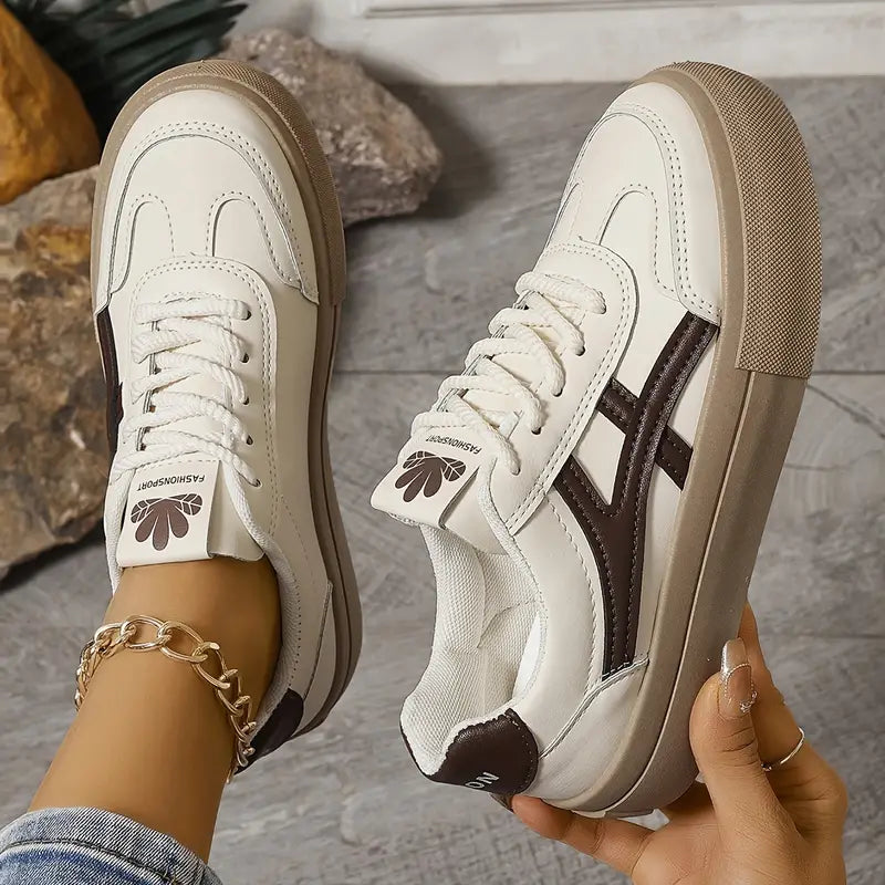 Lune London | Sports shoes with orthopedic support
