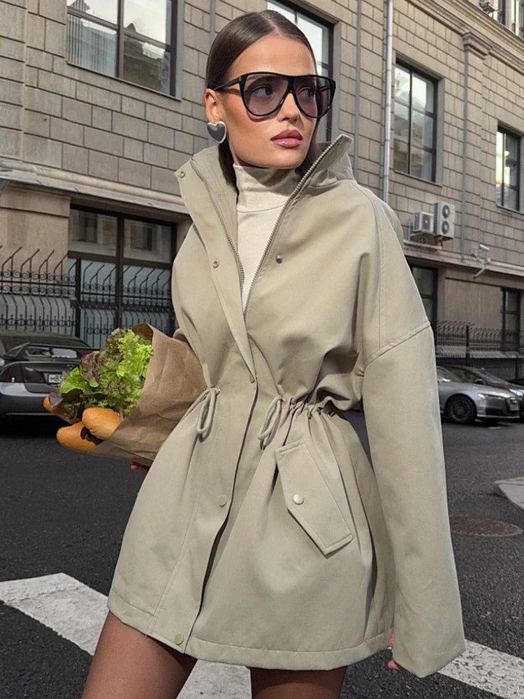 Lune London | Trench coat - Elegant and comfortable coat with tie belt and classic collar for autumn