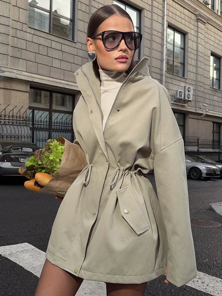 Lune London | Trench coat - Elegant and comfortable coat with tie belt and classic collar for autumn