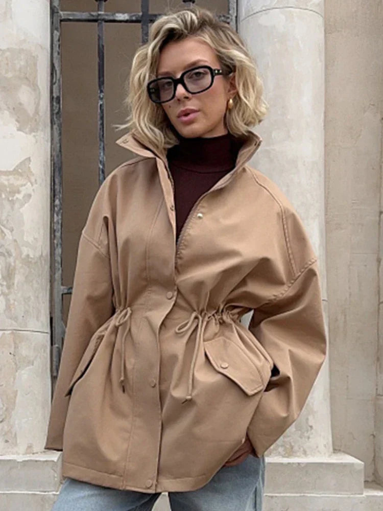 Lune London | Trench coat - Elegant and comfortable coat with tie belt and classic collar for autumn