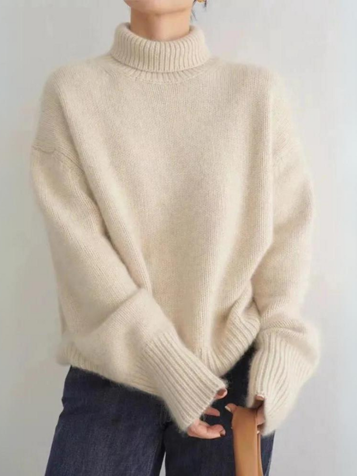 Lune London | Cozy turtleneck sweater in Korean style - Trendy oversized knit for autumn and winter