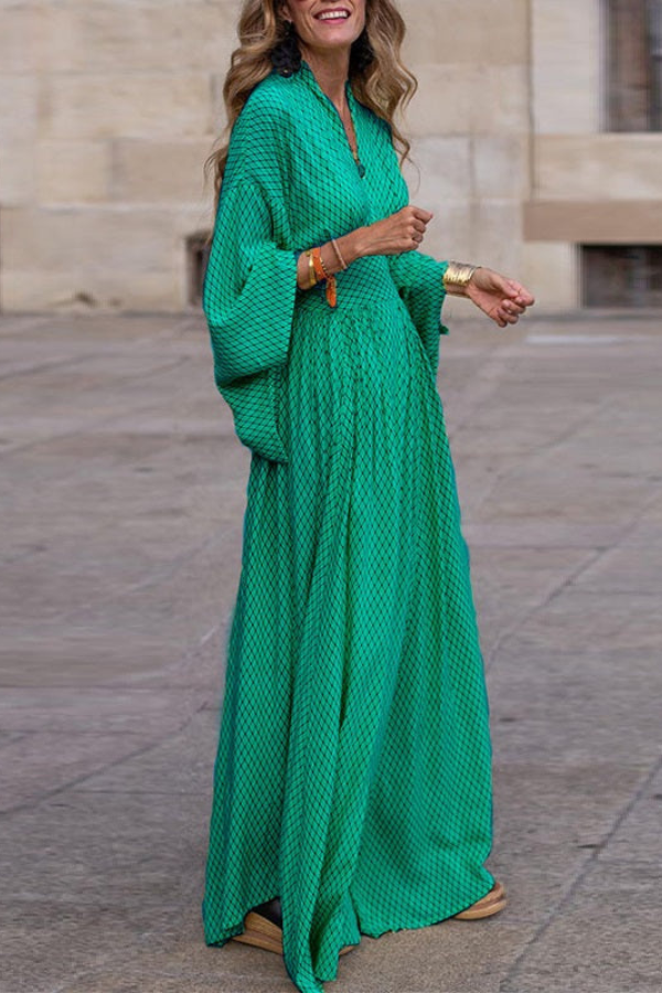 Lune London | Elegant Maxi Dress with Bell Sleeves