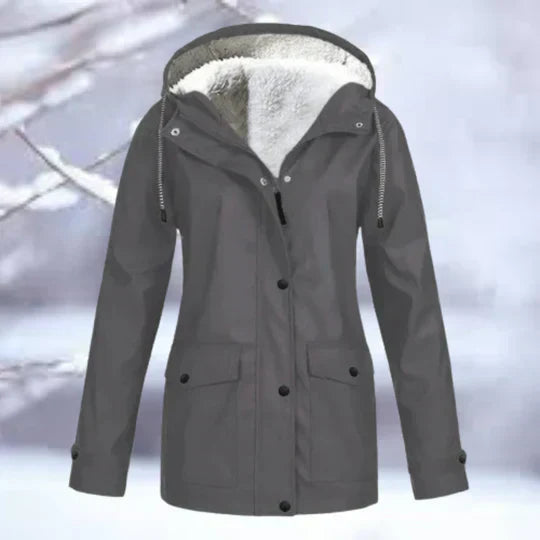 Lune London | waterproof jacket with hood, high quality and ready for the mountains