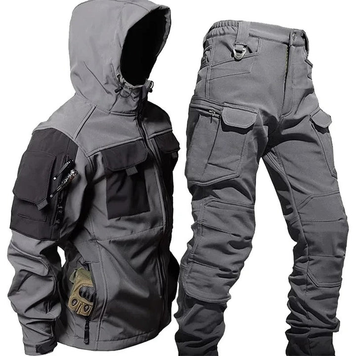 Lune London | Waterproof and windproof cargo set for men with hood for hiking and everyday use