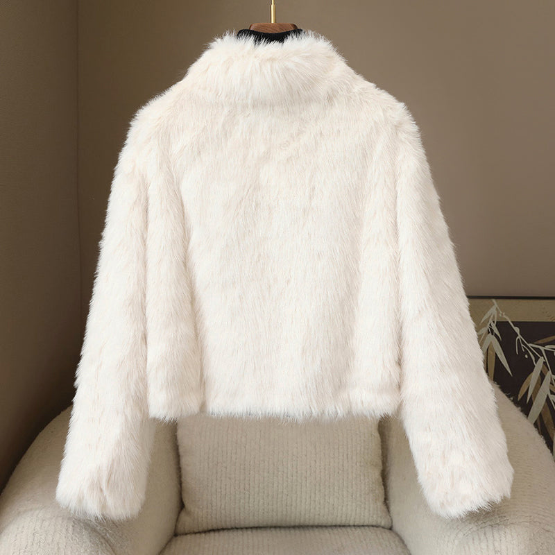 Amarae | Short-cut jacket - Short jacket with fur trim and button closure