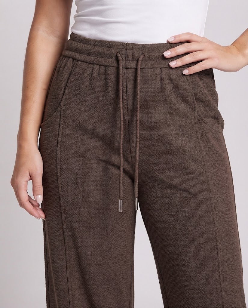 Ladies Elegant and Loose Casual Trousers Amarae