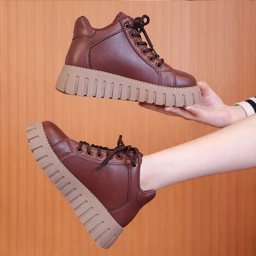 Amarae | Leather Boots with Which You Will Collect Compliments