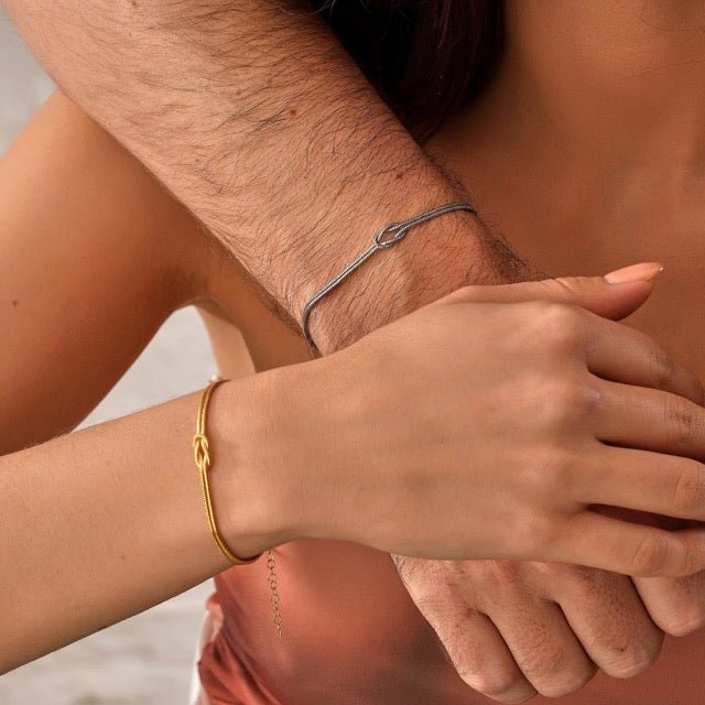 Lune London | Elegant Love Knot Bracelet for Women