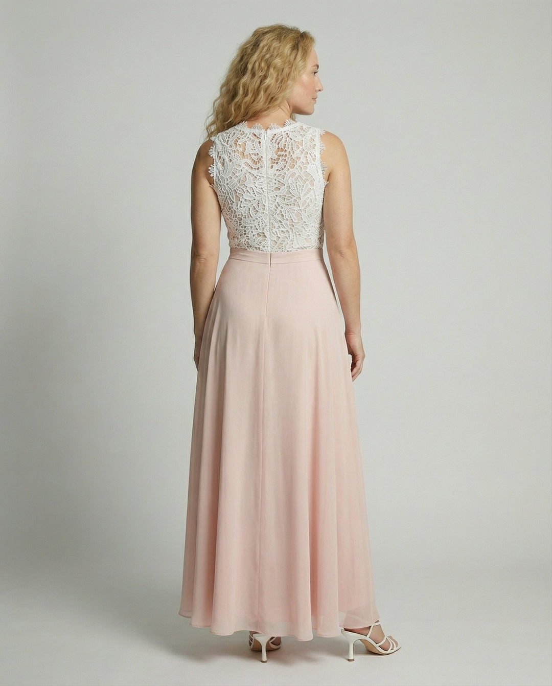 Elegant women's summer dress made of lace for summer Lune London