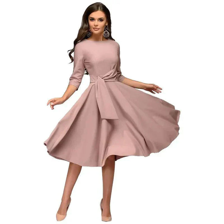 Lune London | Elegant midi dress with feminine silhouette
