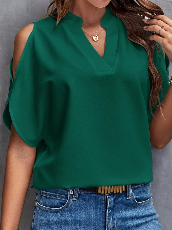 Lune London | Elegant with Off-Shoulder Short Sleeves