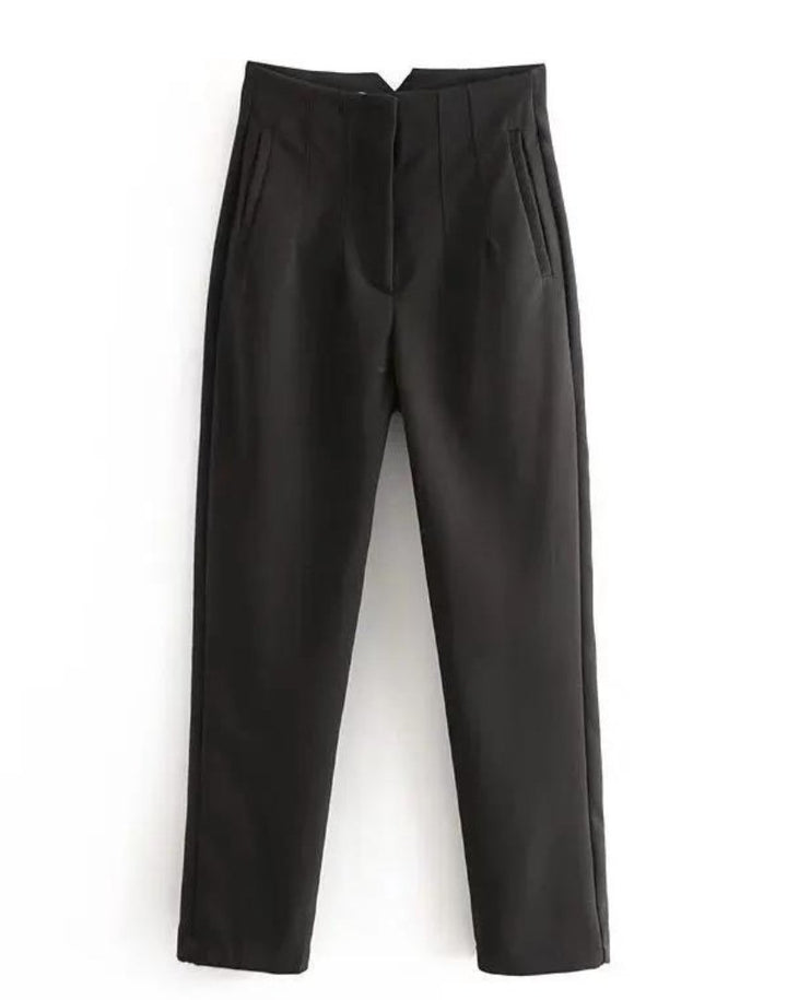 Lune London | Elegant Wrinkle-Free Pants for All Occasions
