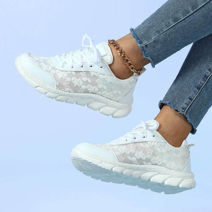Lune London | The Luxurious Orthopedic Sneakers for Women