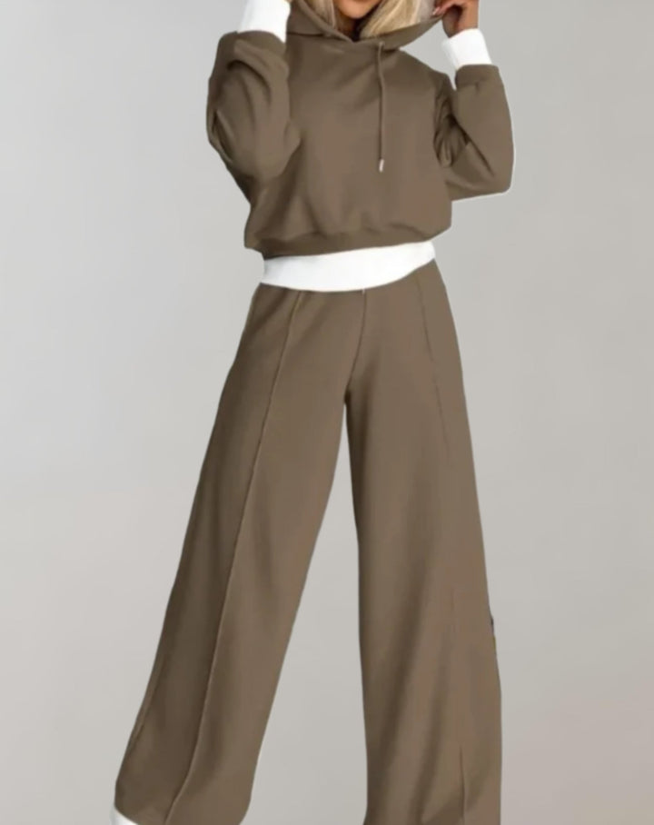 Chic Und Stil | Women's Lounge Set with Hoodie and Wide Pants