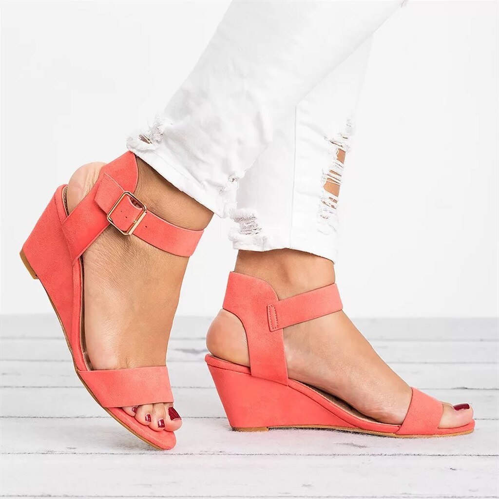 Chic Und Stil | Strap Sandals Comfortable and Stylish Women's Sandals with Heel