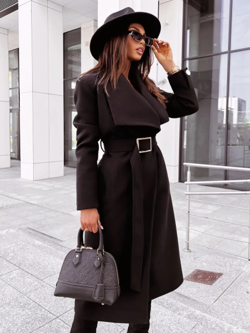 Amarae | Coat - Long Silhouette - Tailored Fit - Belt with Buckle - Button Closure
