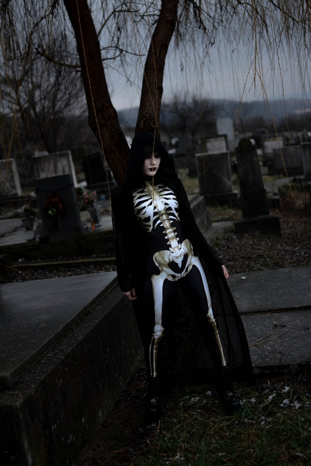 Lune London | GlowInTheDark BoneCurve Skeleton Costume