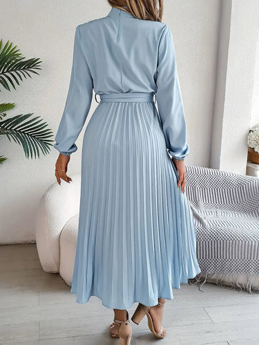 Amarae | Simple Dress with Stand-Up Collar and Pleated Belt