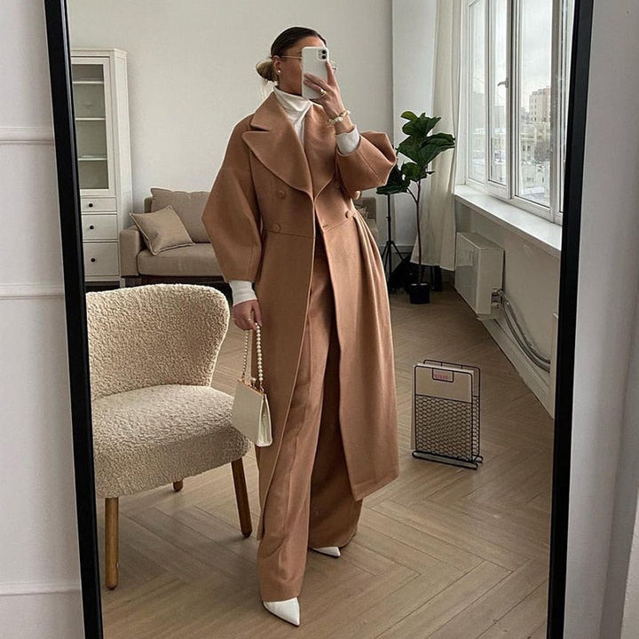 Amarae | Elegant Women's Double-Breasted Wool Coat - Long Sleeves - Warm & Stylish