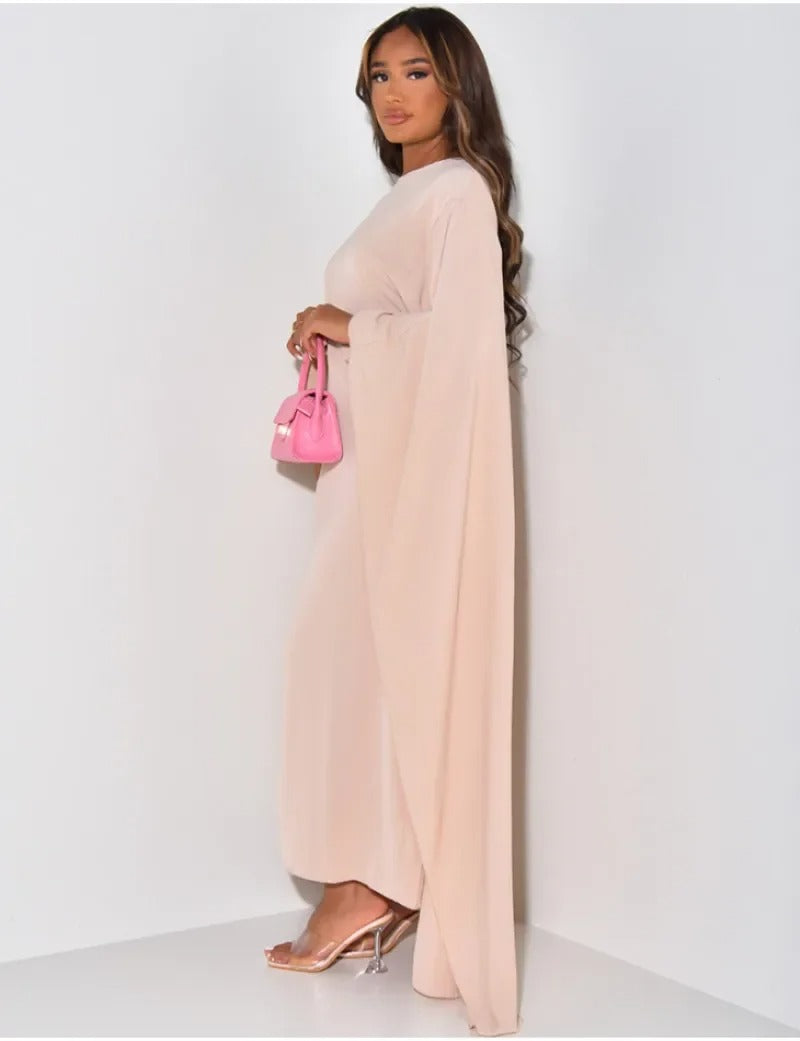 Chic Und Stil | Elegant Maxi Dress with Round Neckline & Wide Sleeves – Women's Evening Dress with High Waist Long Dress for Festive Occasions