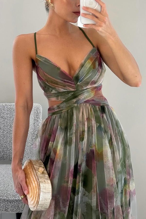 Lune London | Elegant Maxi Dress In Beautiful Floral Pattern
