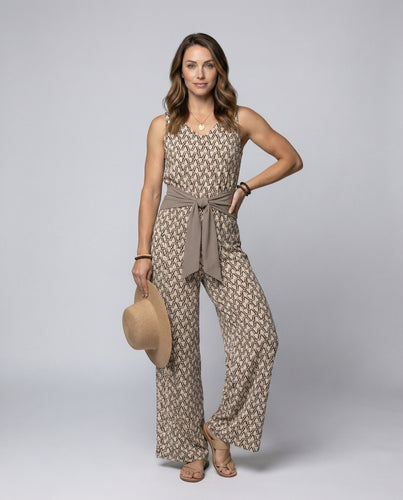 Women’s Elegant Sleeveless Jumpsuit with Round Neck & Casual Fit | Amarae