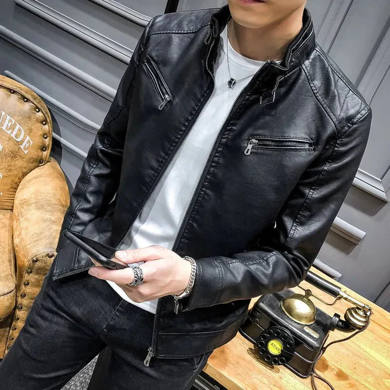 Amarae | Modern leather jacket for leisure and outings