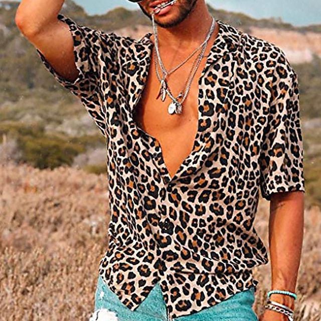 Chic Und Stil | Men's Summer Shirt with Leopard Pattern