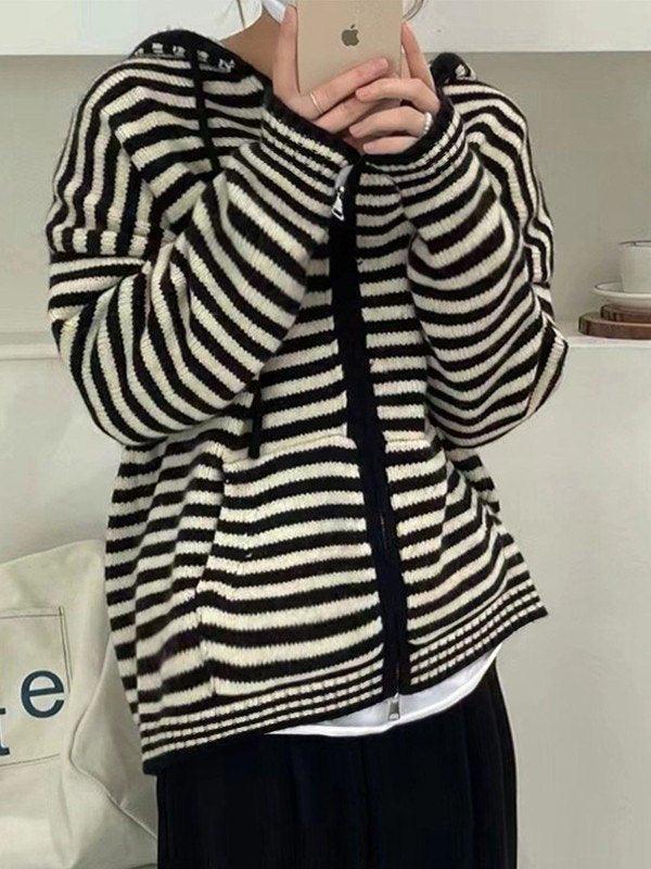 Lune London | Cozy striped hooded cardigan with zipper