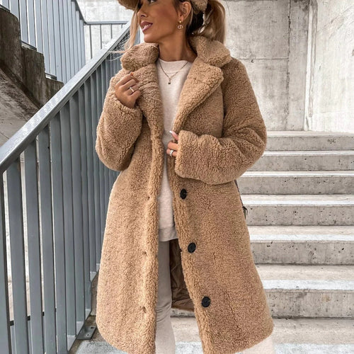 Amarae | Teddy Coat - Plus Size - Soft Faux Fur - Button Closure