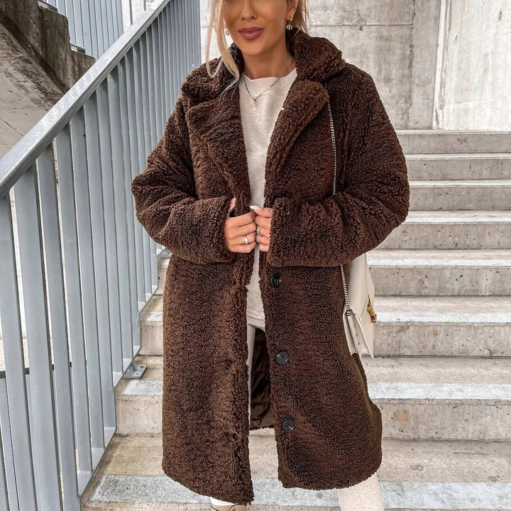 Amarae | Teddy Coat - Plus Size - Soft Faux Fur - Button Closure