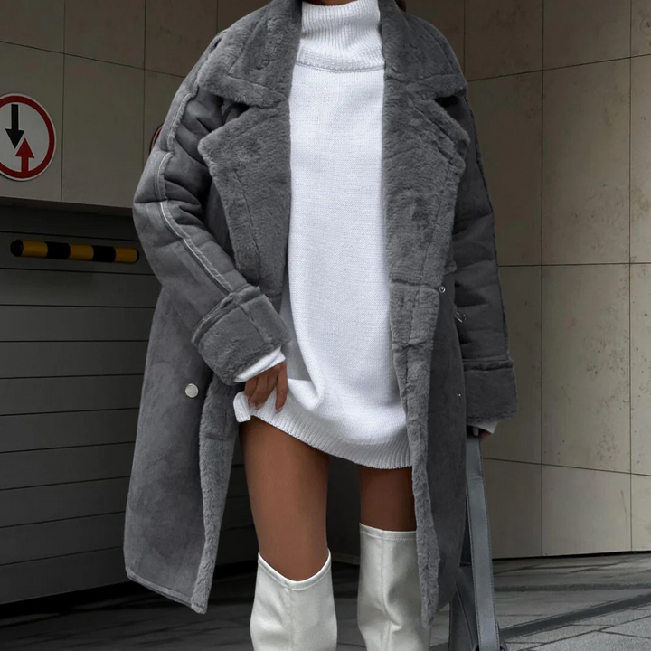 Amarae | longer coat - oversized cut - soft velvet material - wide lapels
