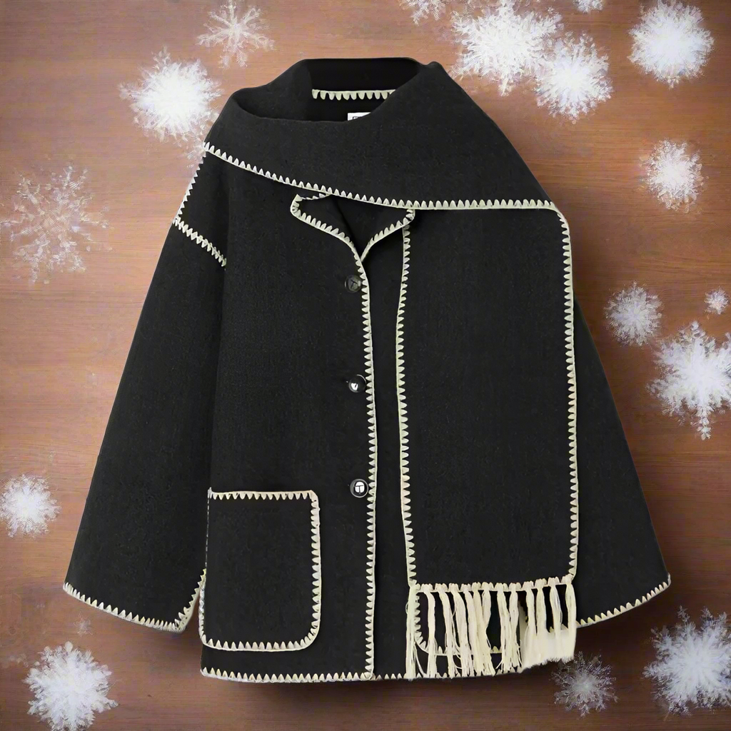 Amarae | Wool coat - Loose cut - Button closure with decorative seam - Incl. scarf
