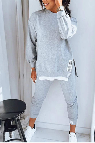 Amarae | Comfortable Sweatshirt and Pants Set for Women