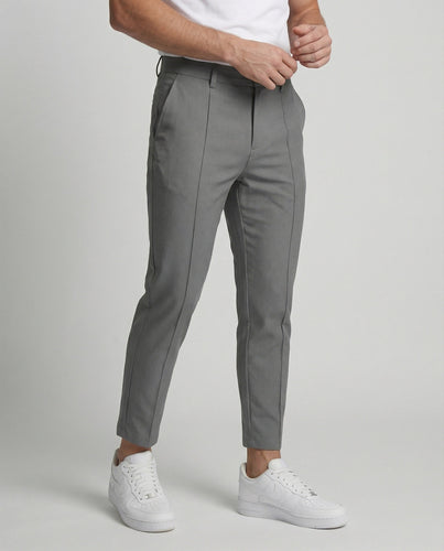 Men's chinos elegant and comfortable