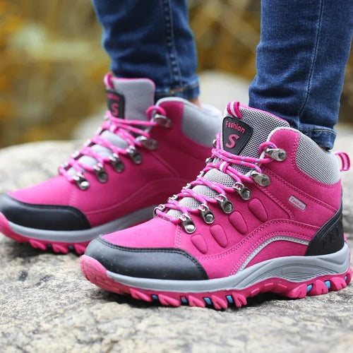 Chic Und Stil | Robust Waterproof Hiking Shoes for Men and Women