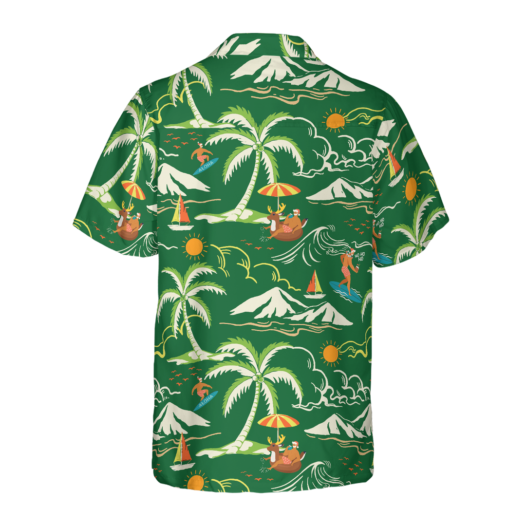 Lune London | Hyperfavor Christmas Hawaiian Shirts, Santa Beach Summer Pattern 2 Short Sleeve Shirt, Christmas Gift Idea for Men and Women
