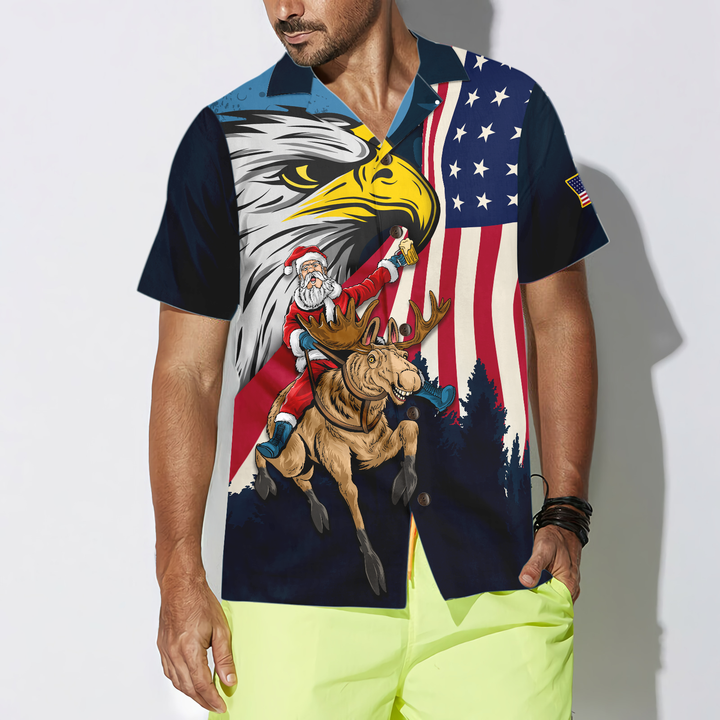 Lune London | Christmas Hawaiian Shirts Hyperfavor, Santa with American Flag 2 Short Sleeve Shirt, Christmas Gift Shirt Idea for Men and Women