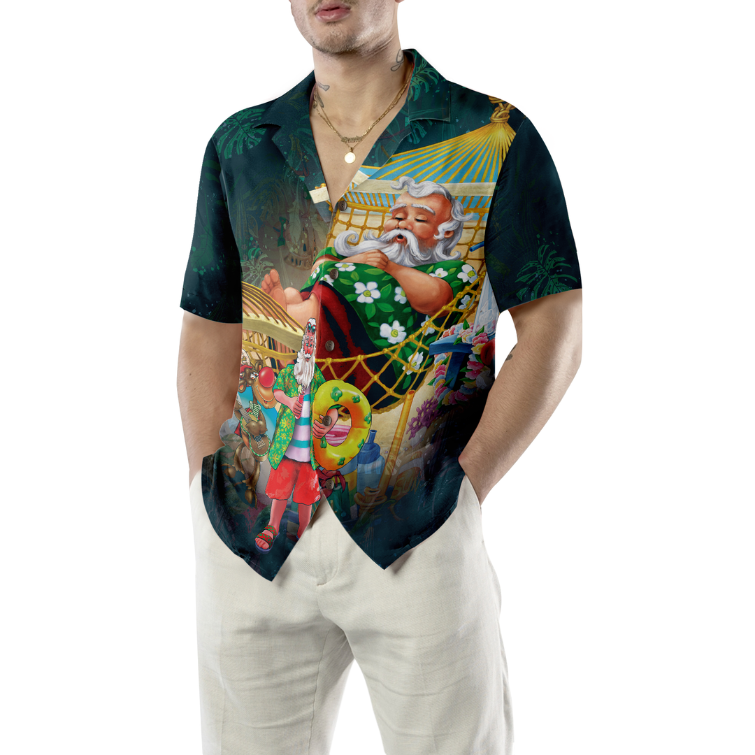 Lune London | Christmas Hawaiian shirts Hyperfavor, short sleeve Santa Claus beach shirt, Christmas gift idea for men and women